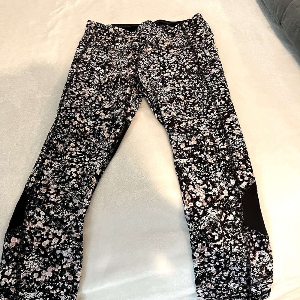 Lulu lemon leggings size 6 ankle length